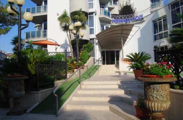 Hotel Meripol Alba Adriatica Exterior photo